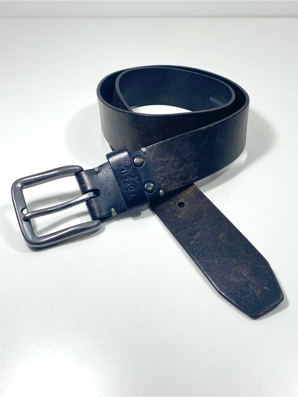 Fossil Distressed Dark Brown Genuine Leather Belt with Silver Buckle Men’s 32